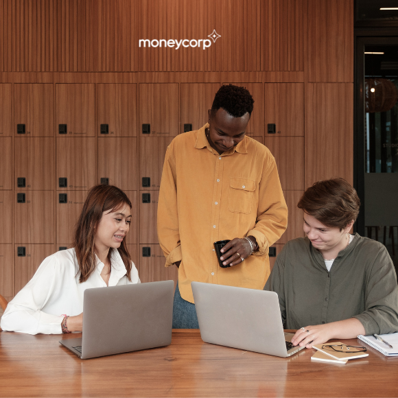 USD Gains as Treasury Yields Rise; Mixed Performances in Major Currencies